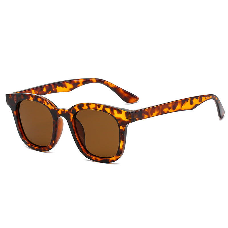 New Retro Small Frame Square Sunglasses For Men And Women Simple Travel Beach Sunglasses Round Face Glasses