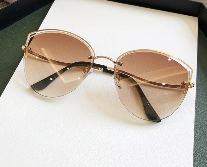 Personality Cat Eye Glasses Female Face Street Shooting Fashion Concave Shape Showing Temperament Sunglasses