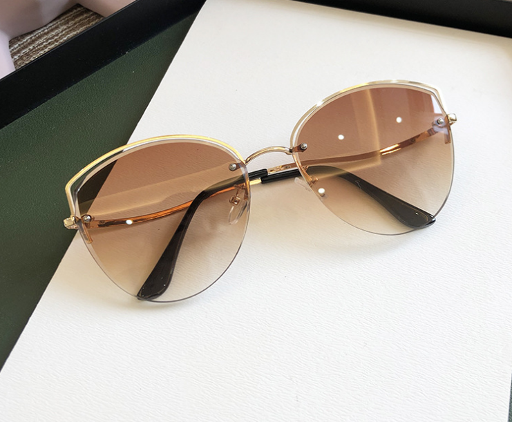 Personality Cat Eye Glasses Female Face Street Shooting Fashion Concave Shape Showing Temperament Sunglasses