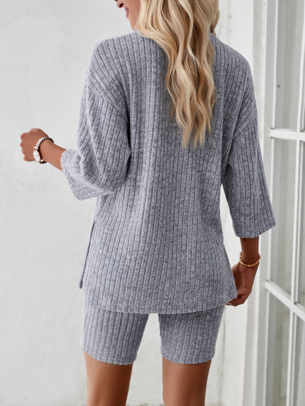 Women's new style elegant, fashionable and casual round neck and mid-sleeve suit