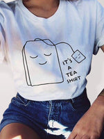 It's a Tea Shirt tea bag smiling face trendy street English short-sleeved T-shirt